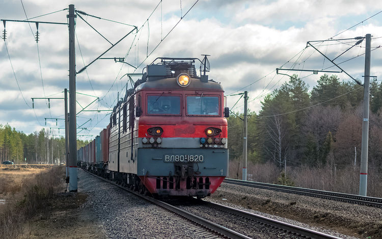 Вспомогательные машины электровоза вл80с